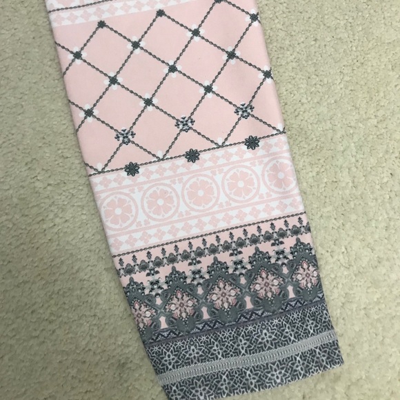 SDxWFA Pink Vinyasa Flow Leggings - Picture 4 of 4